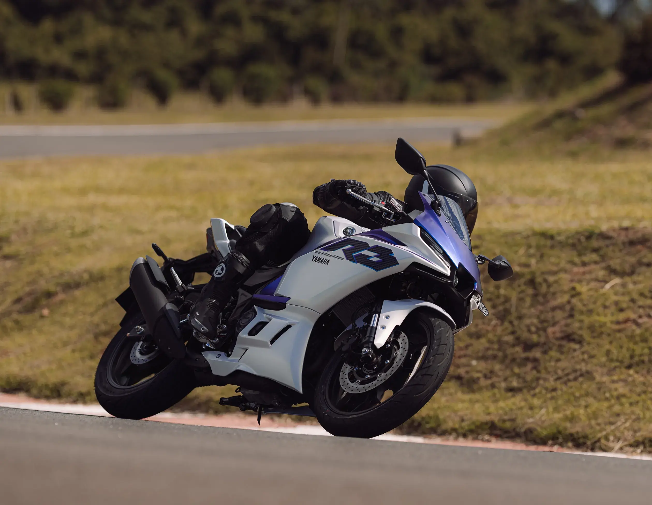 Yamaha Yzf R3 2025 (10)
