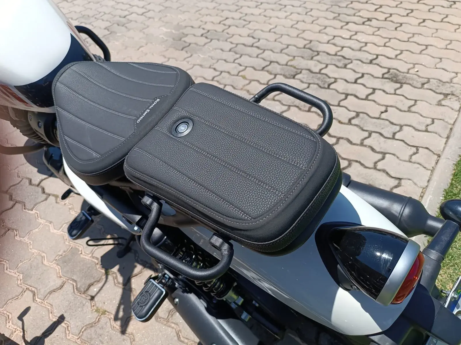 Royal Enfield Shotgun 650 Roberto Dutra (4)