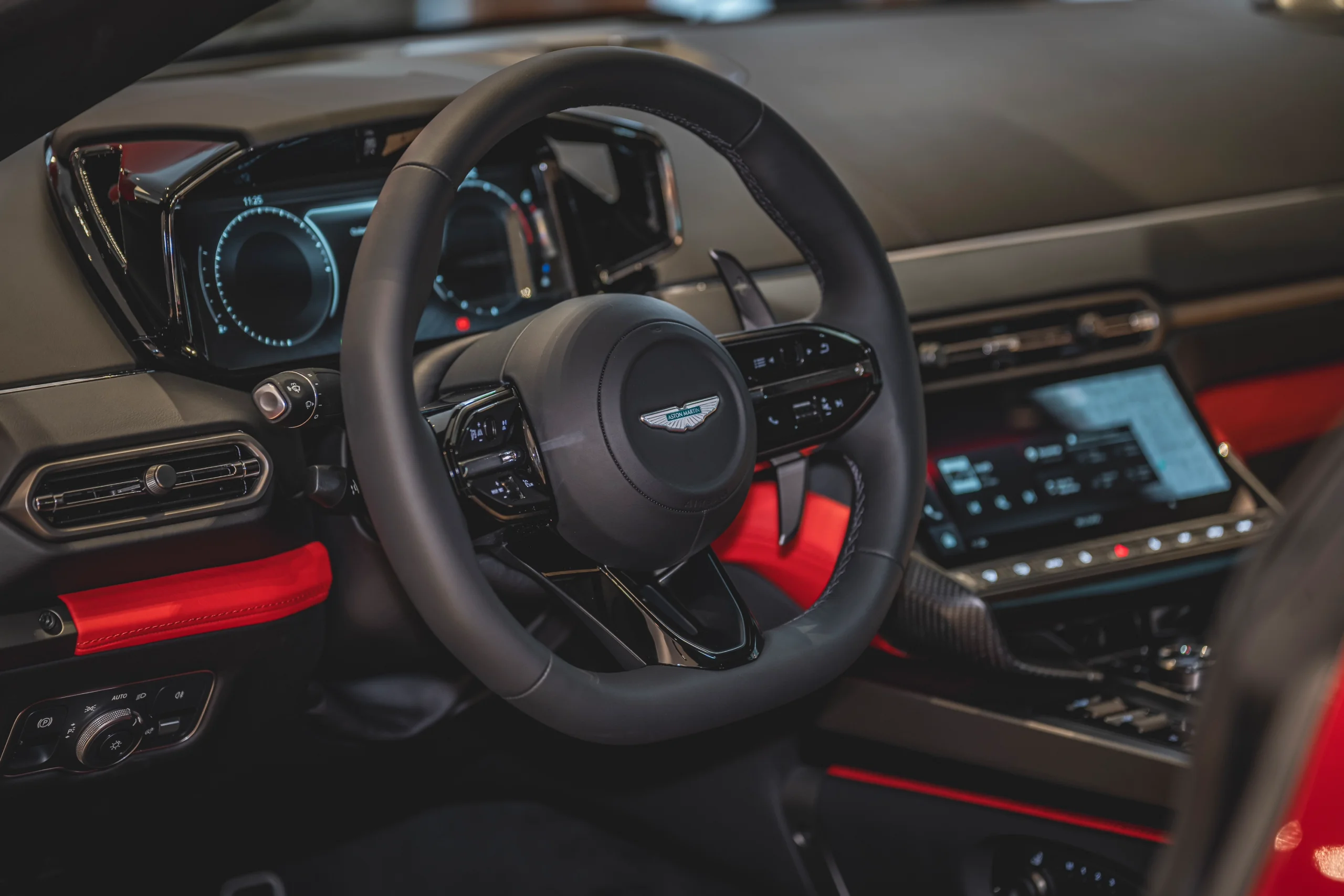 448197 1141075 250208 Aston Martin Vanquish 189