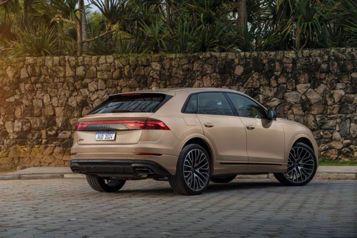 Audi Q8