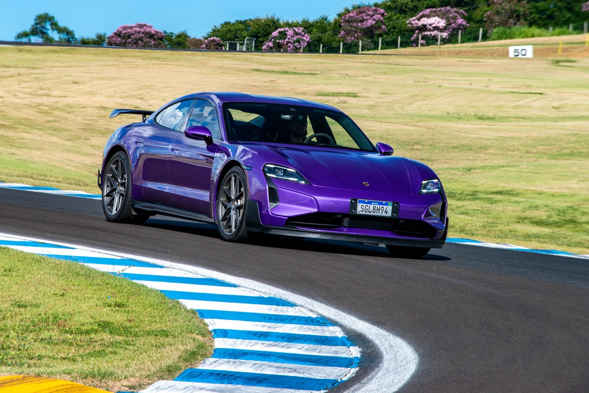 Porsche Taycan 2025
