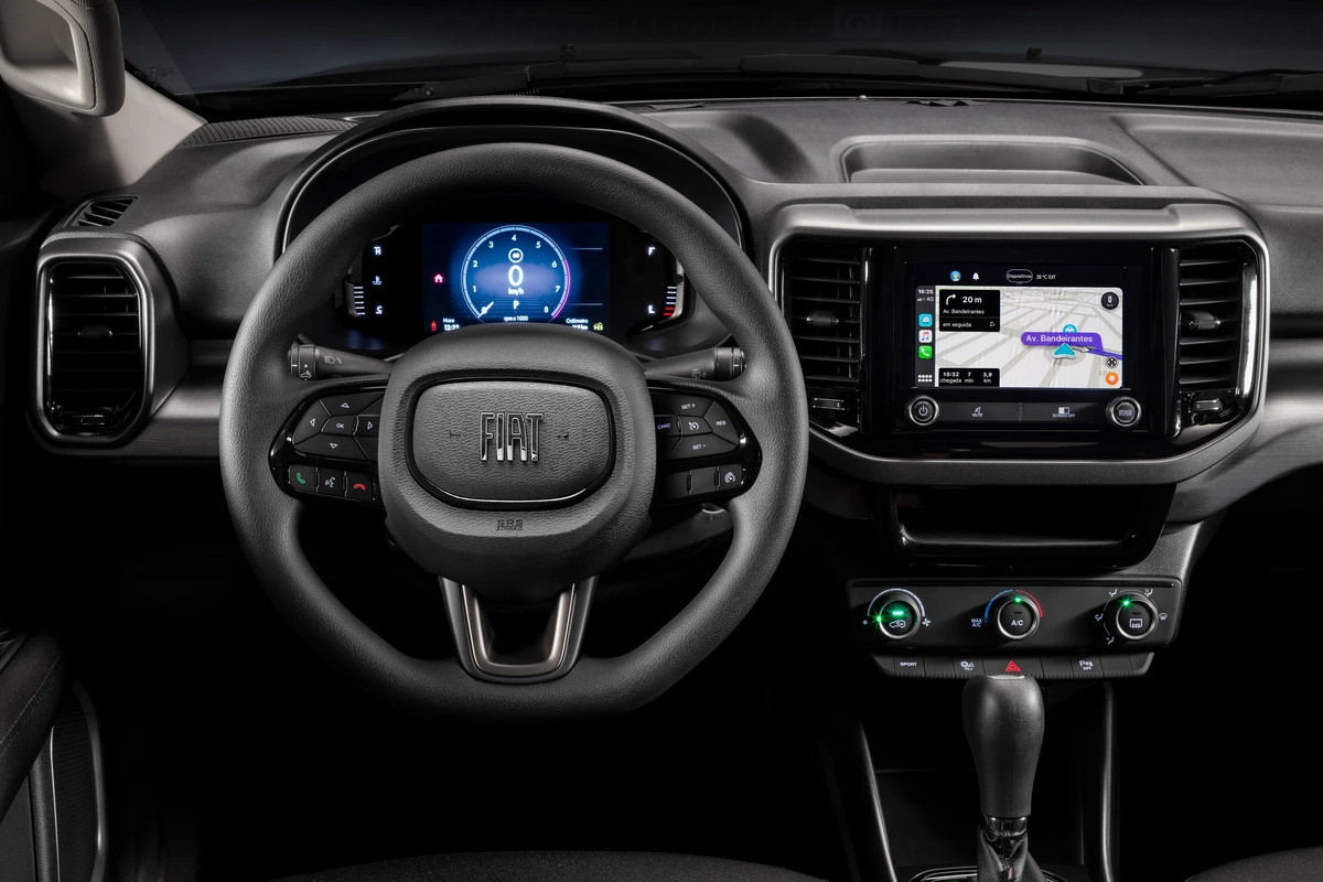 No interior bem equipado, a Toro Endurance tem multimídia de sete polegadas que suporta Android Auto e Apple CarPlay sem fio, wi-fi integrado, Bluetooth e entrada USB