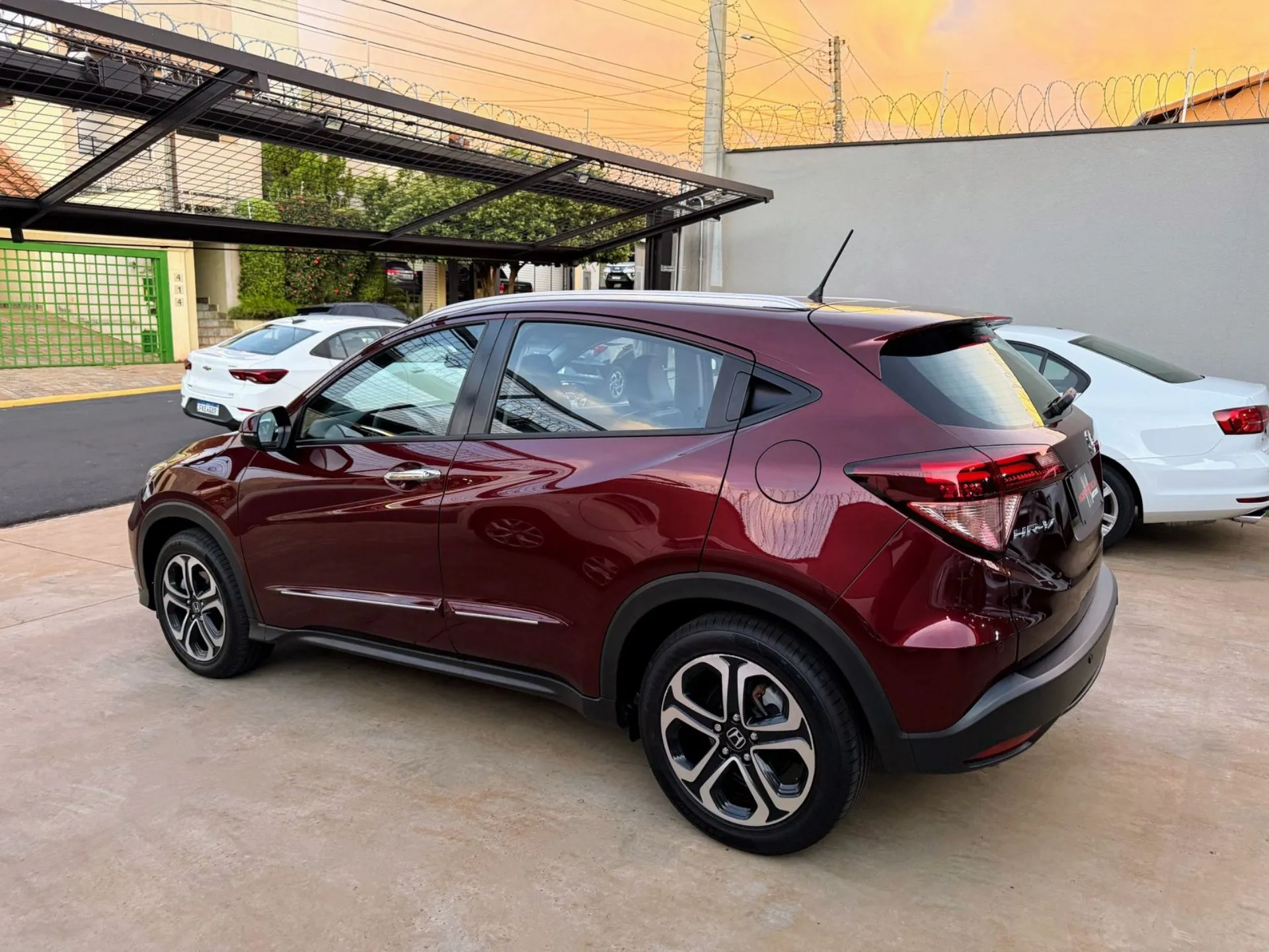 Honda Hrv 1 8 16v Flex Touring 4p Automatico Wmimagem22291960235