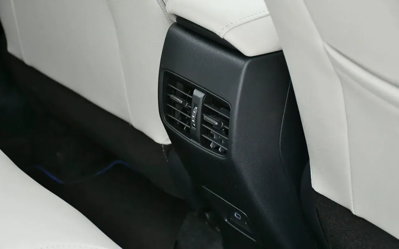 Toyota Corolla Cross Xrx Hev 8759