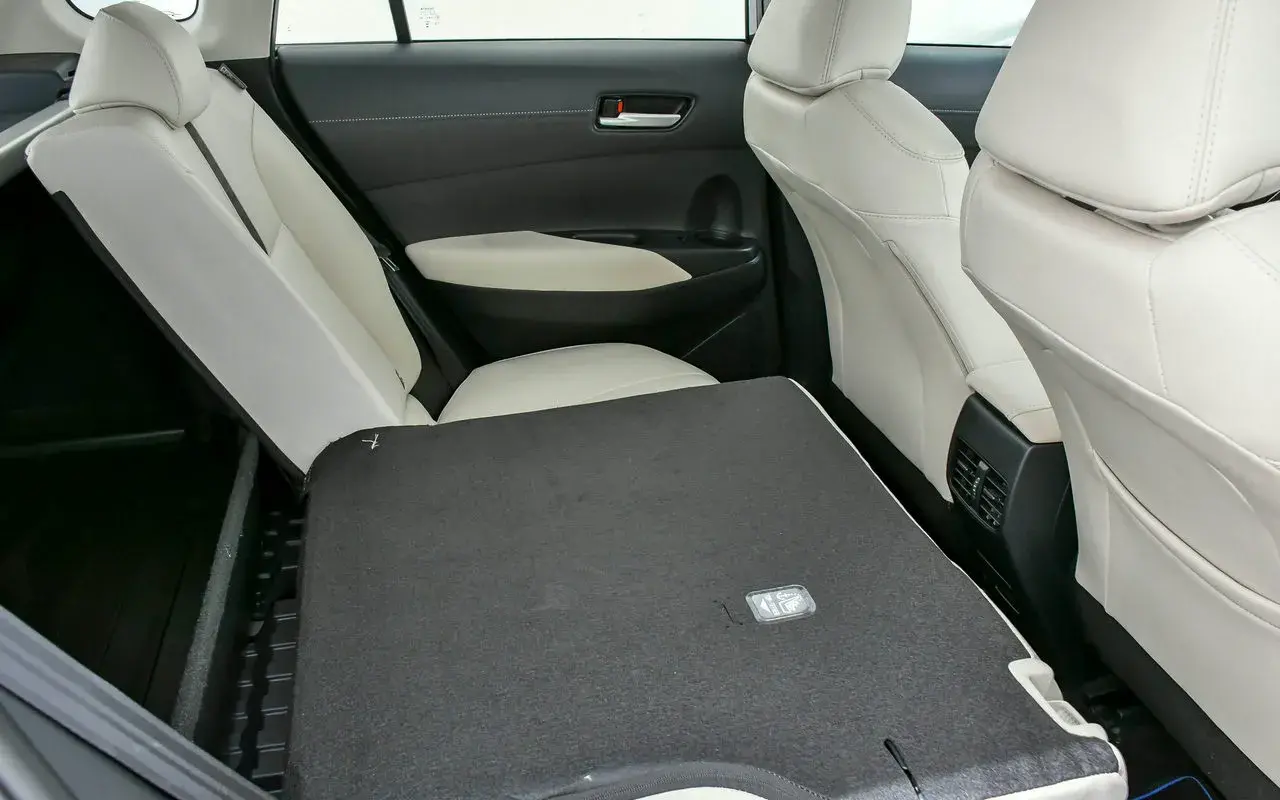 Toyota Corolla Cross Xrx Hev 8764