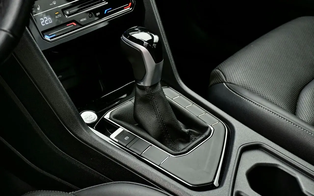 Vw Taos 8807