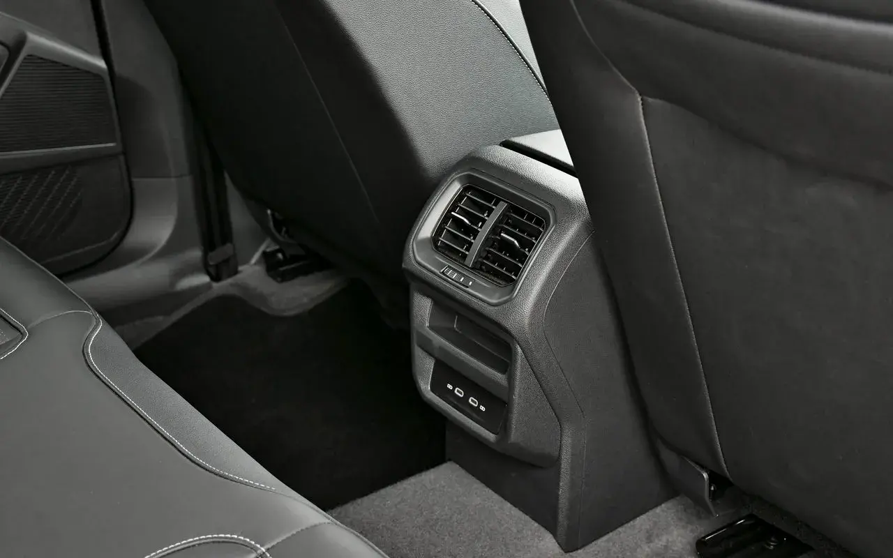 Vw Taos 8873