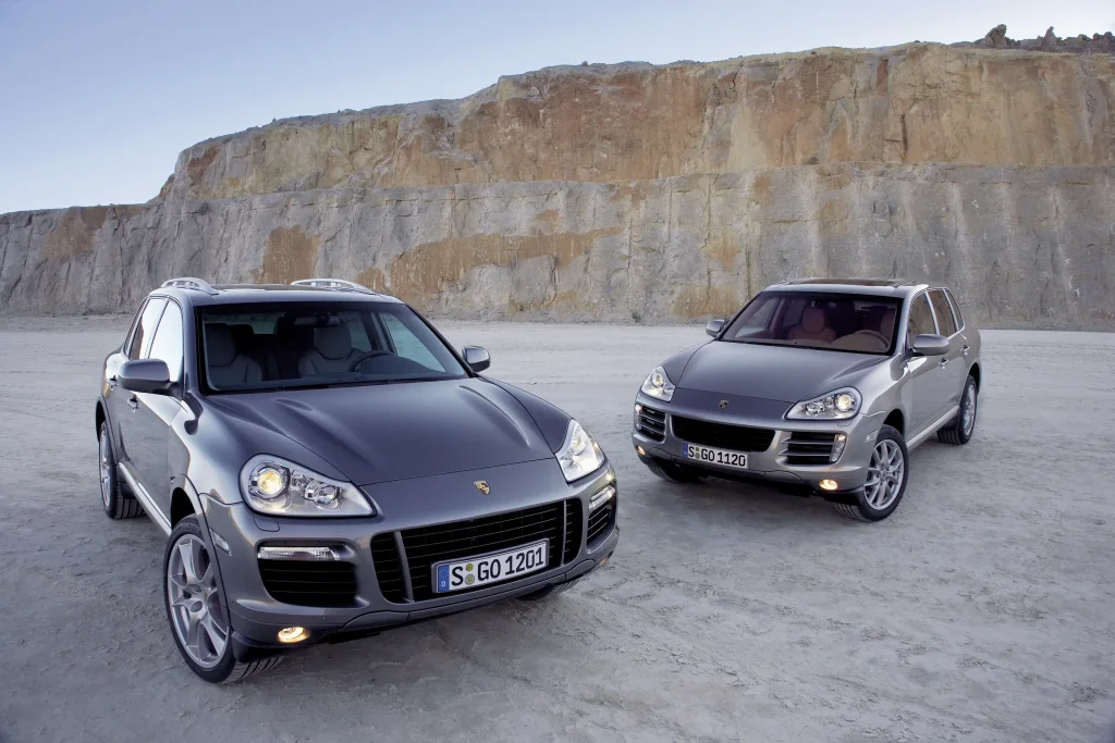 Porsche Cayenne 813