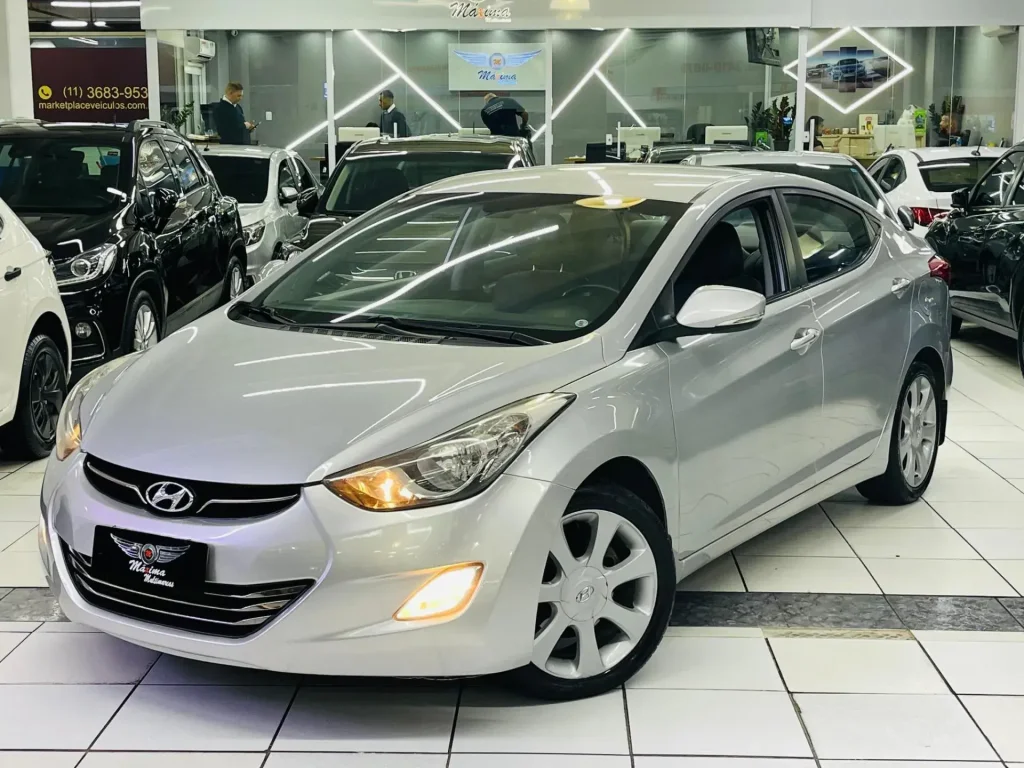 Hyundai Elantra (3)