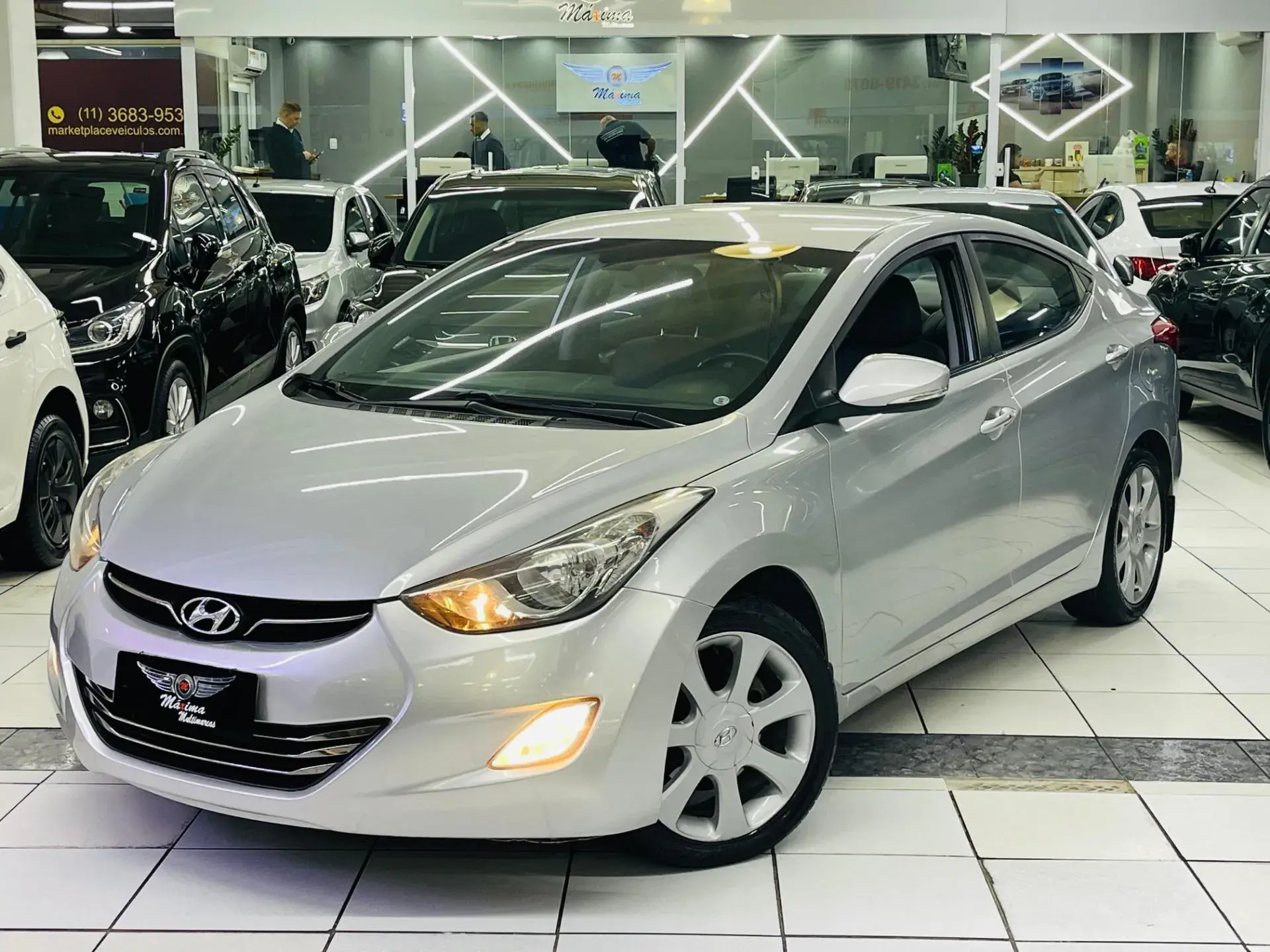 Hyundai Elantra (3)