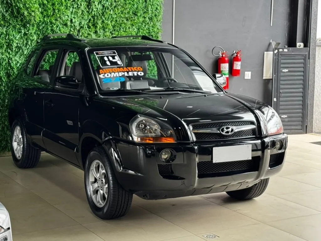 Hyundai Tucson )2