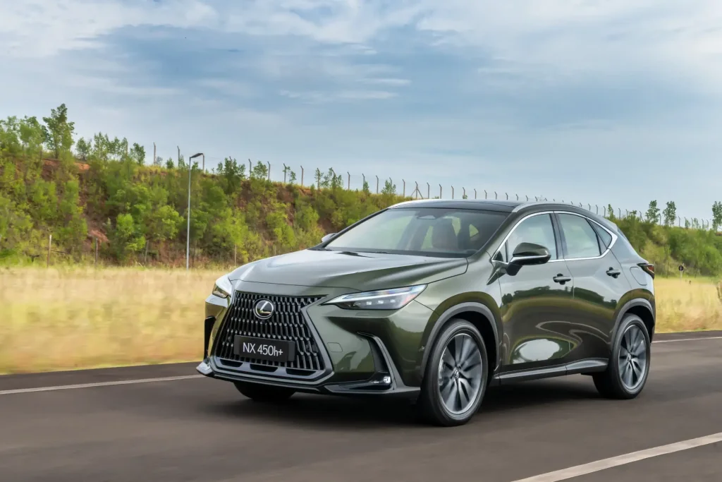 Lexus Nx 450h+ (2)