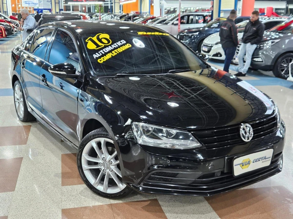 Sedãs Jetta