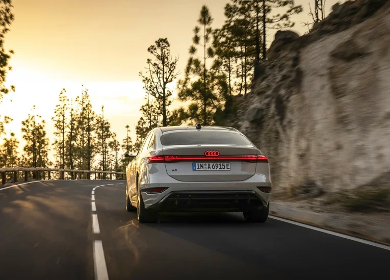 Audi A6 e-tron