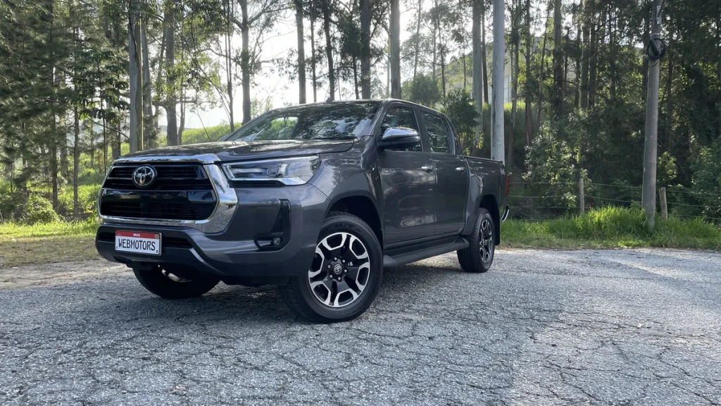 Toyota Hilux SRX