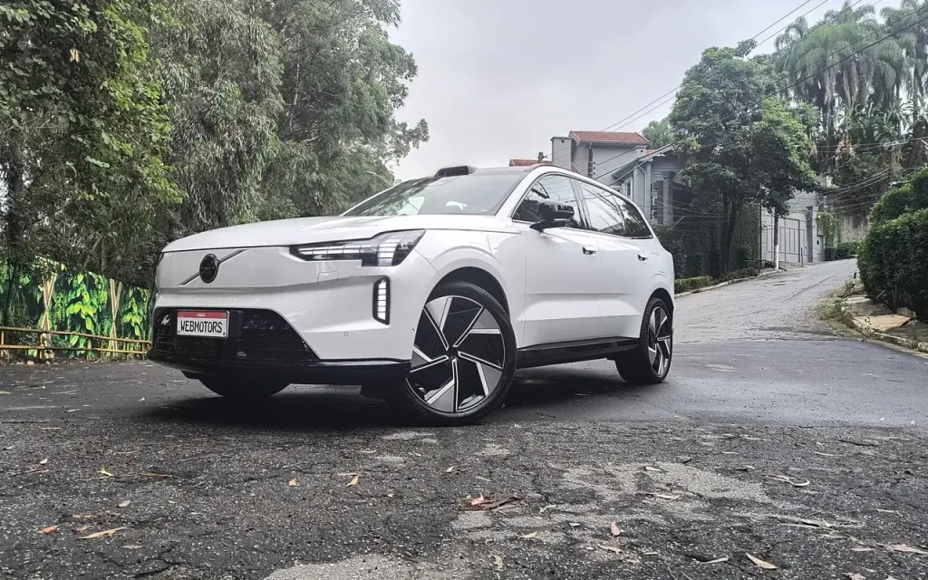 Volvo Ex90 (38)