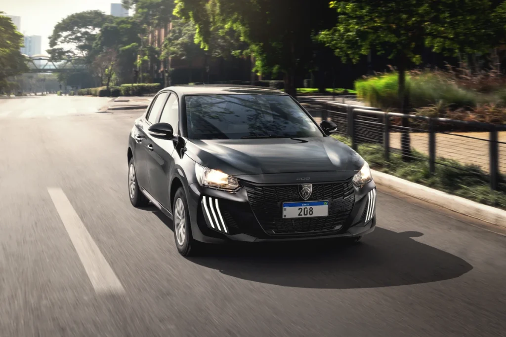 Peugeot 208 é um dos carros automáticos mais baratos do Brasil