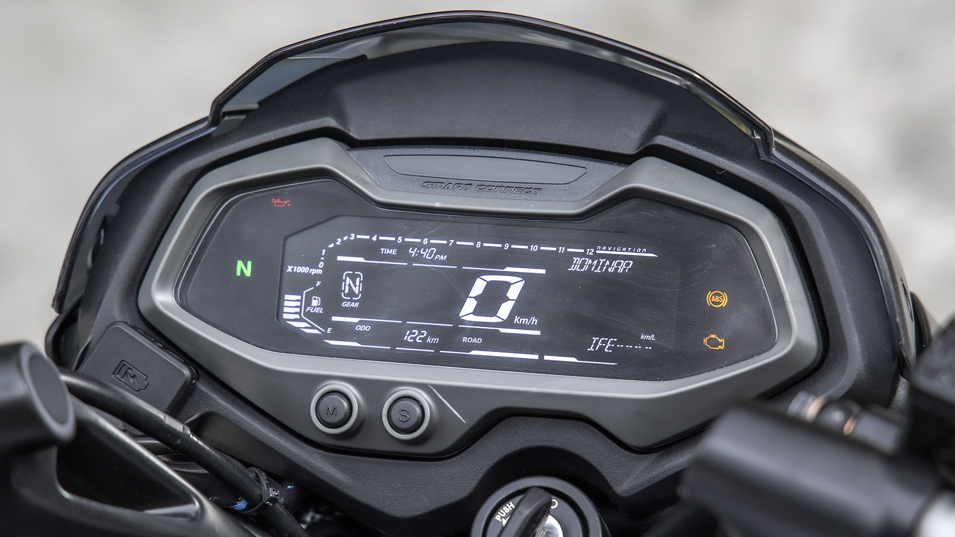Bajaj Dominar 160 3