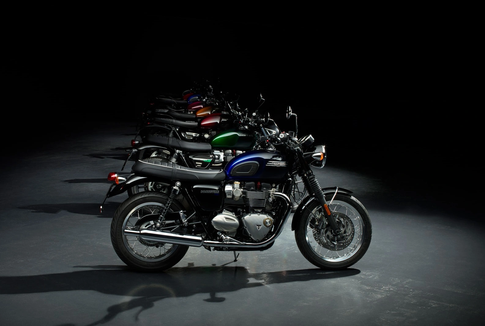 Triumph Bonneville Stealth Edition