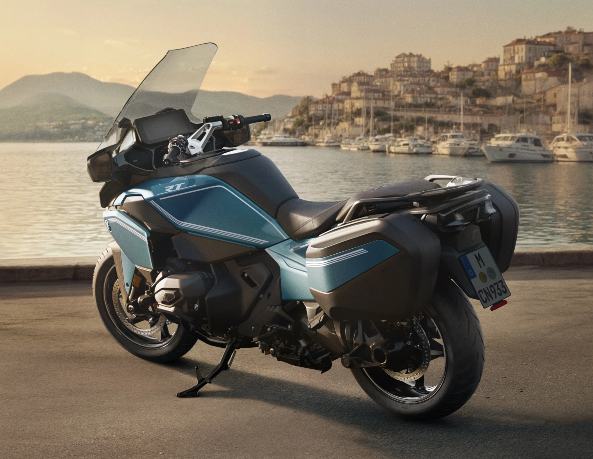 BMW R 1300 RT entra em pré-venda no Brasil