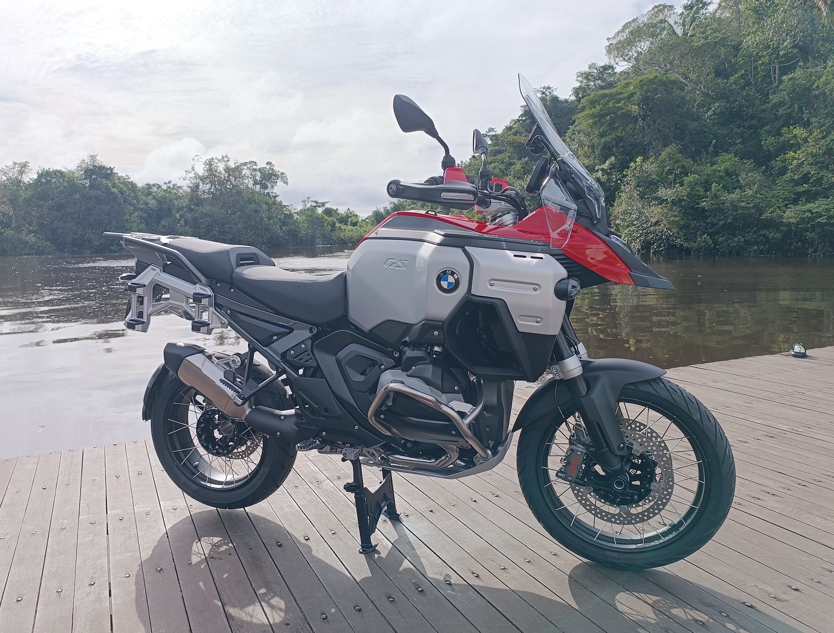A BMW R 1300 GS é a big trail mais vendida e mais cobiçada no mercado brasileiro