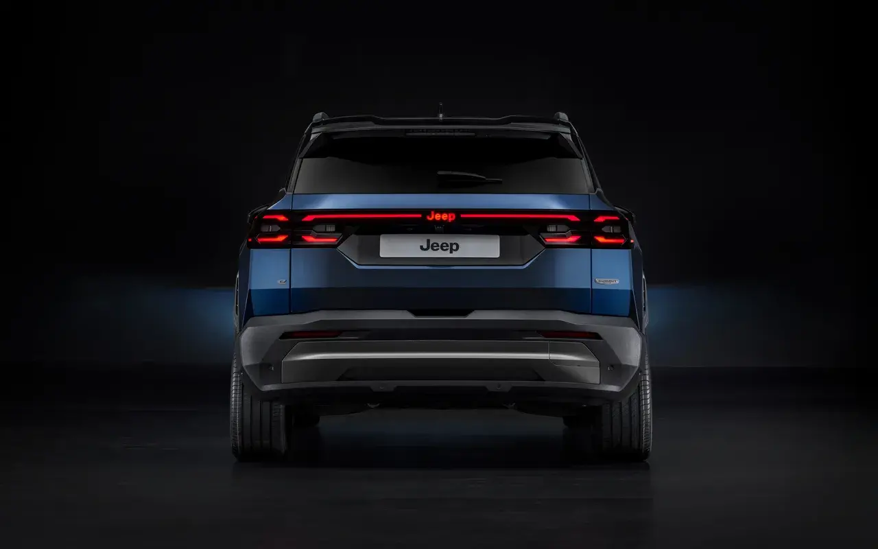 Novo Jeep Compass Traseira