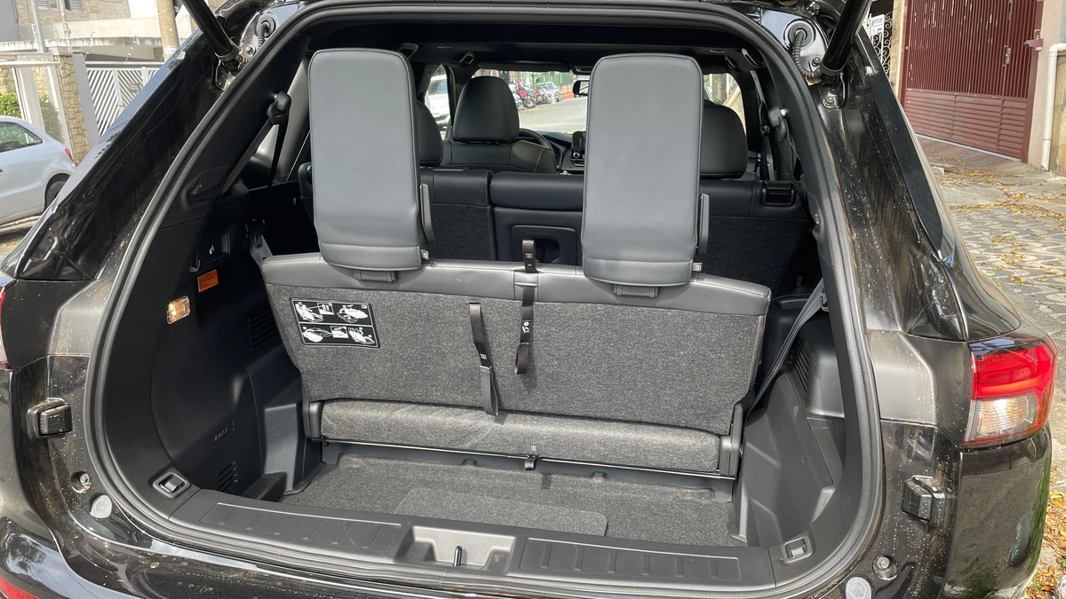Mitsubishi Outlander PHEV 2026