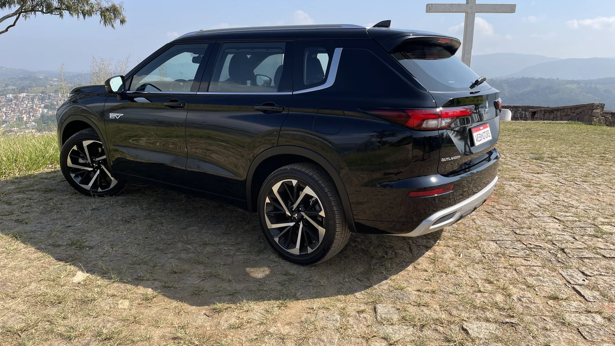 Mitsubishi Outlander PHEV 2026