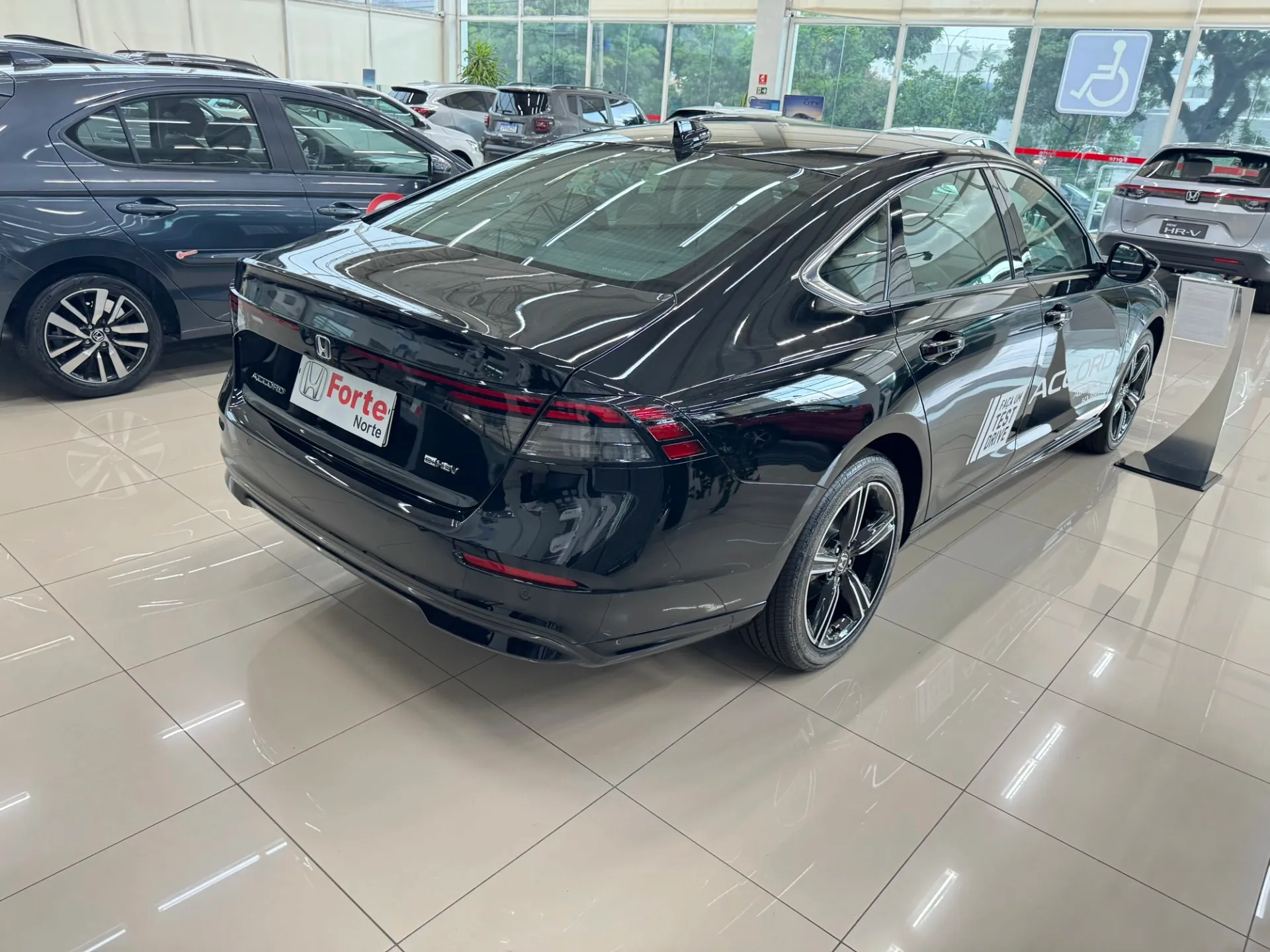 Honda Accord Híbrido 2024 (3)