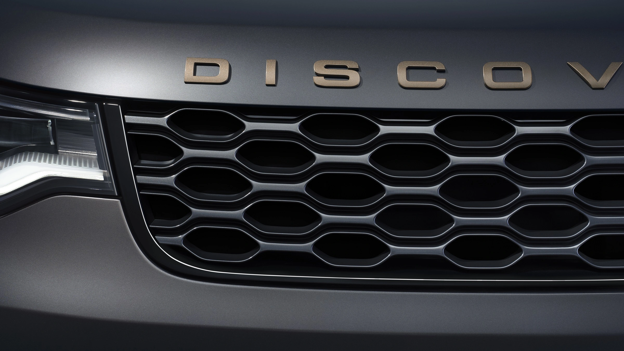 Land Rover Discovery Tempest 6