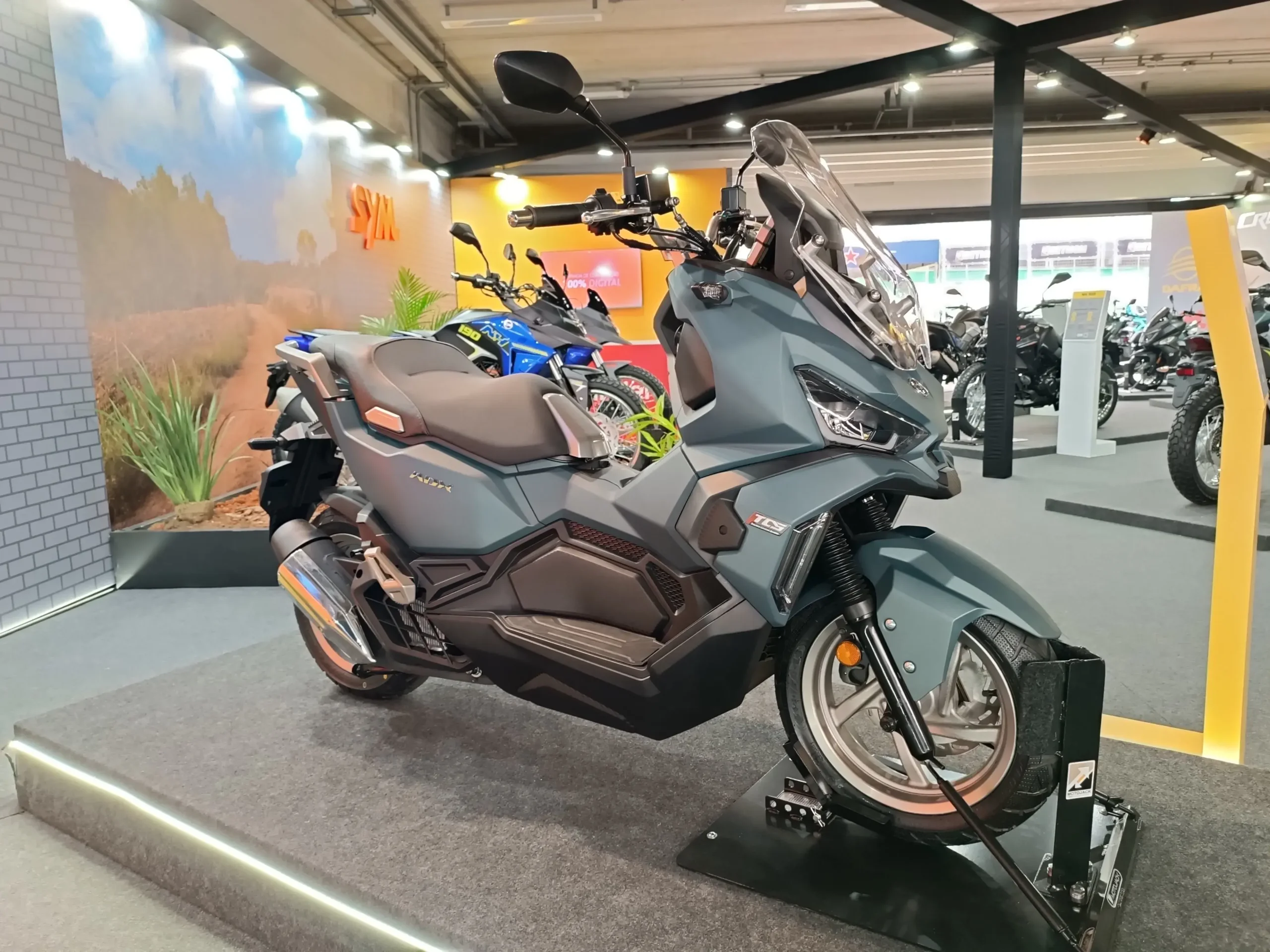 Dafra Sym Adx 150 (1)