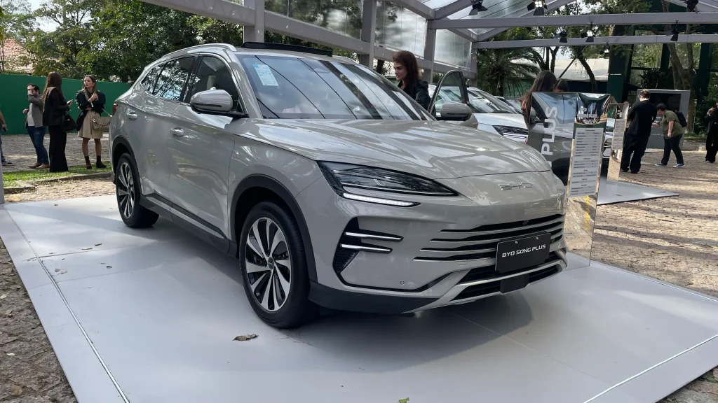 Carros híbridos tiveram forte crescimento em 2025