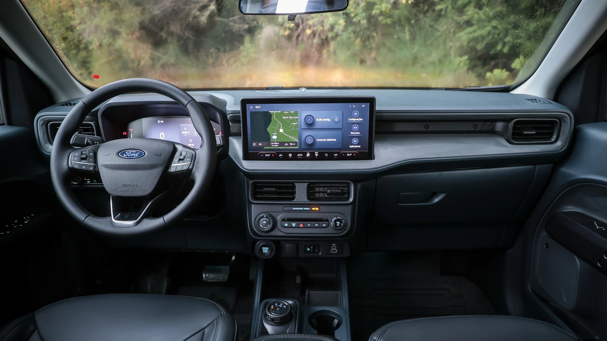 Ford Maverick Lariat Black (4)