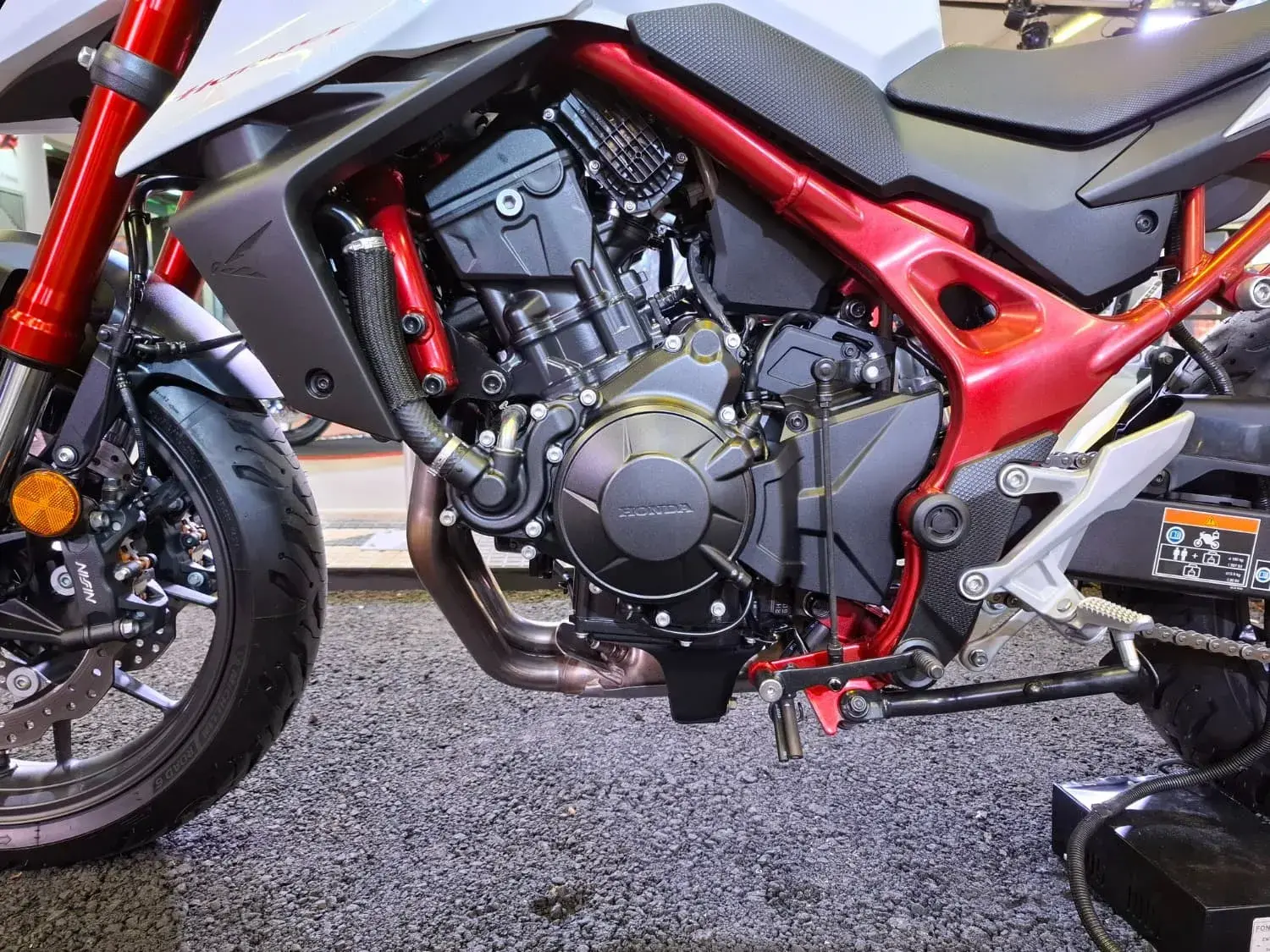 Honda Hornet 750 (1)