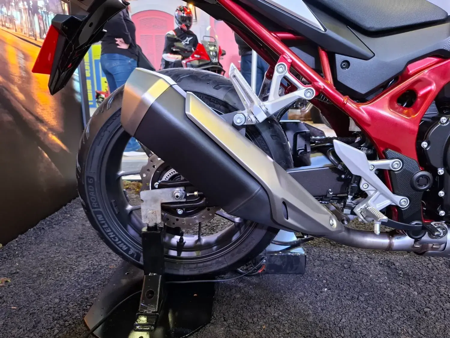 Honda Hornet 750 (6)