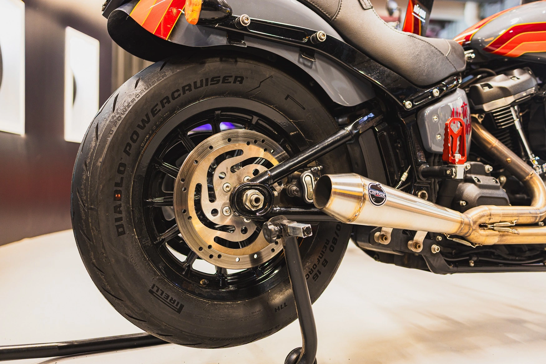 Pirelli Diablo Powercruiser (1)
