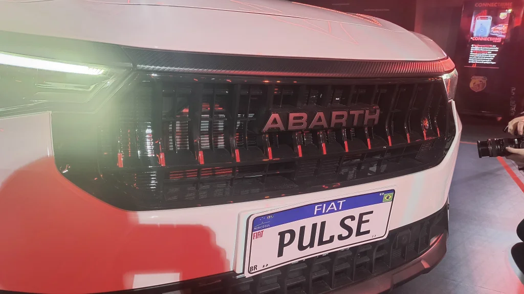 Fiat Pulse Abarth 4