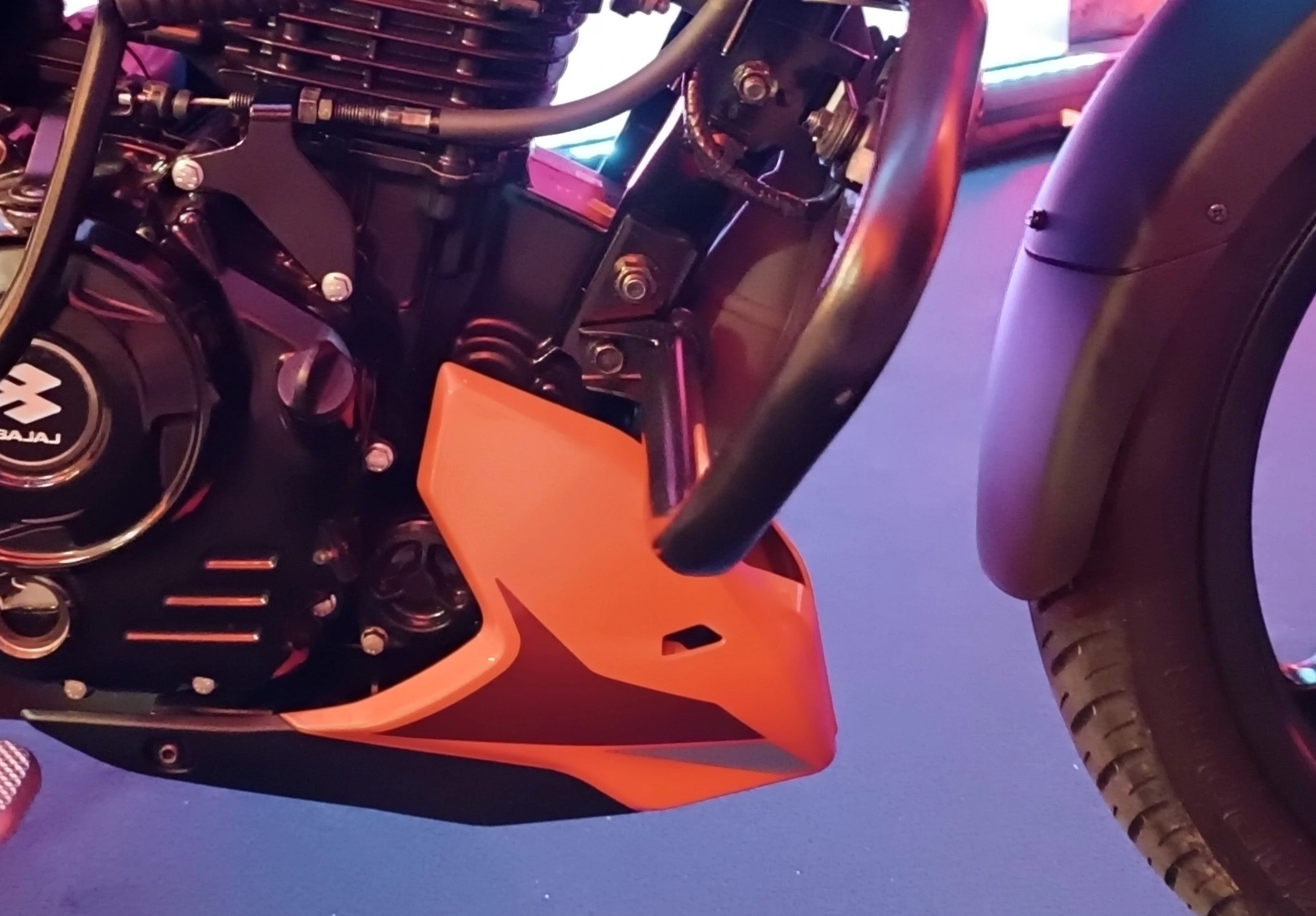 Bajaj Pulsar N150 Spoiler
