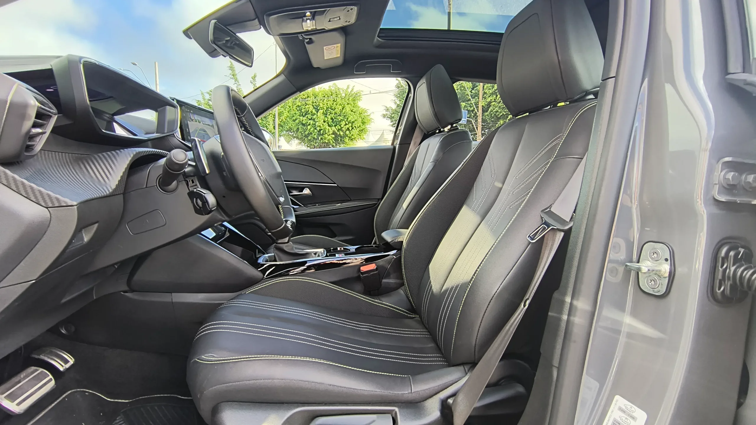 Peugeot 2008 Gt Ee (5)