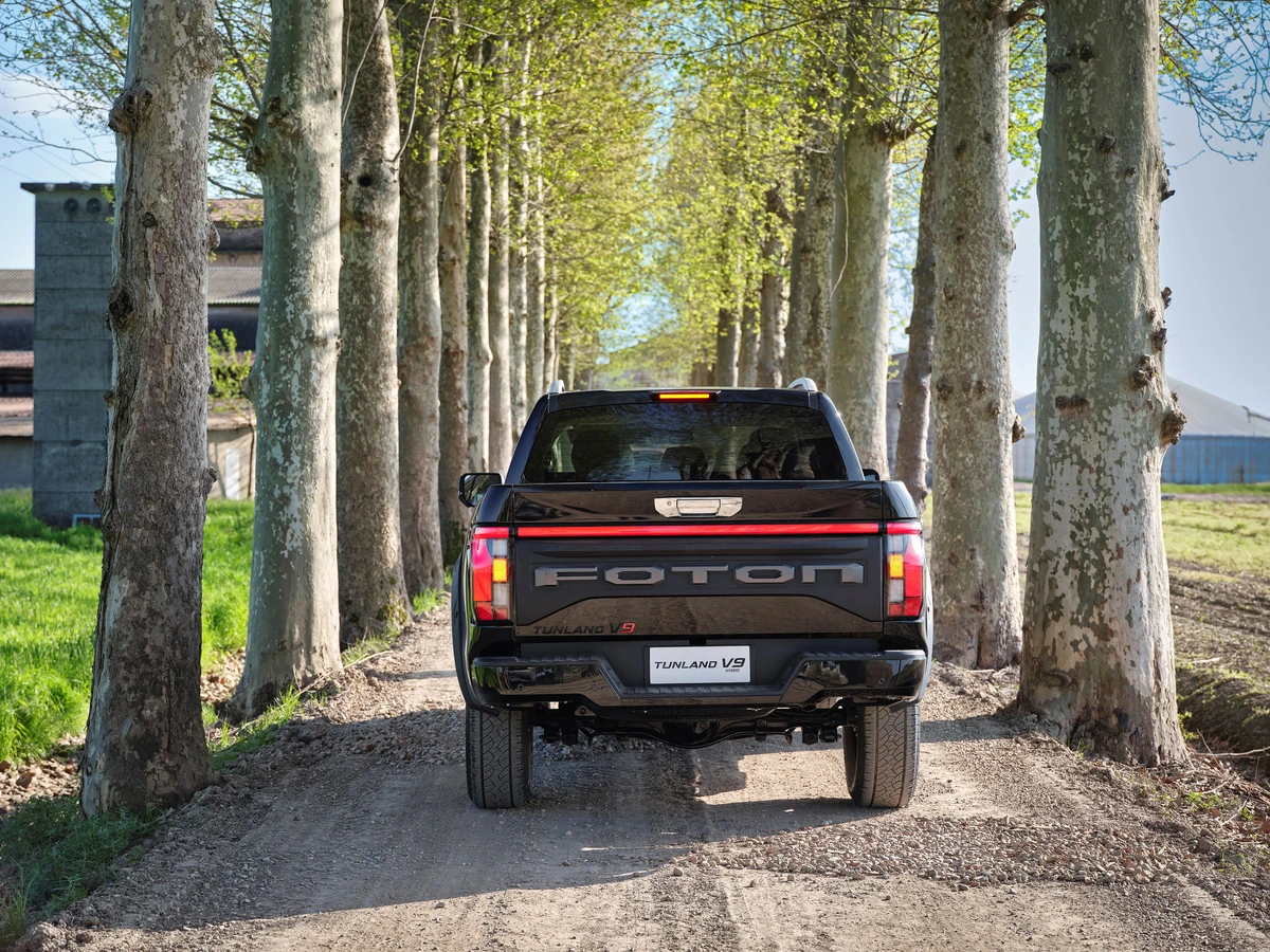 2 Foton Tunland V9
