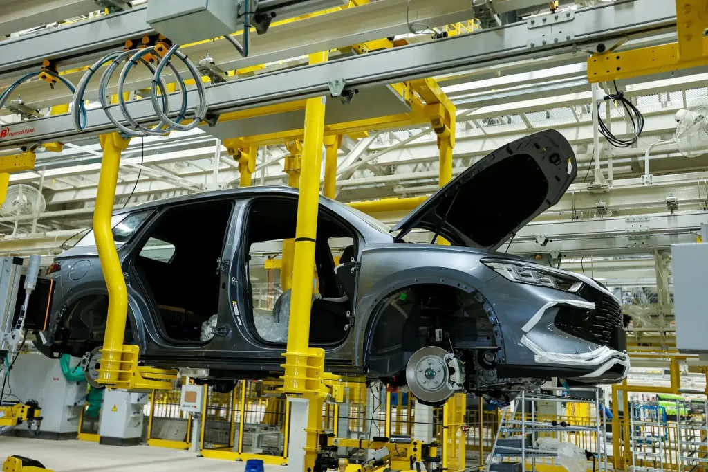 Conheça os carros da BYD que são produzidos no Brasil