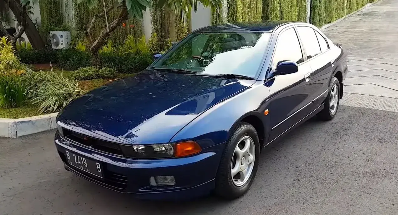 Mitsubishi Galant 2
