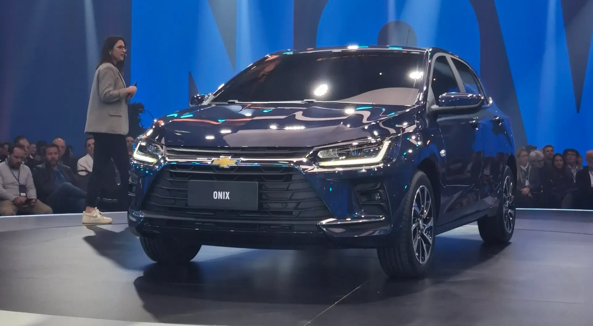 Chevrolet Onix é um dos carros automáticos mais baratos do Brasil