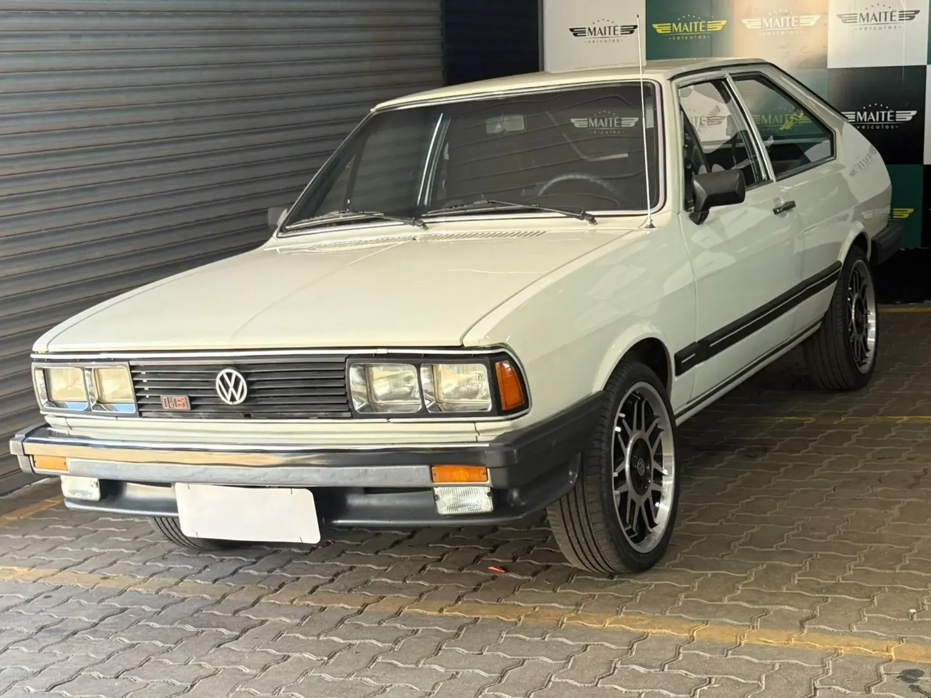 Volkswagen Passat 1 6 Ls 8v Gasolina 2p Manual Wmimagem13551798332 (1)
