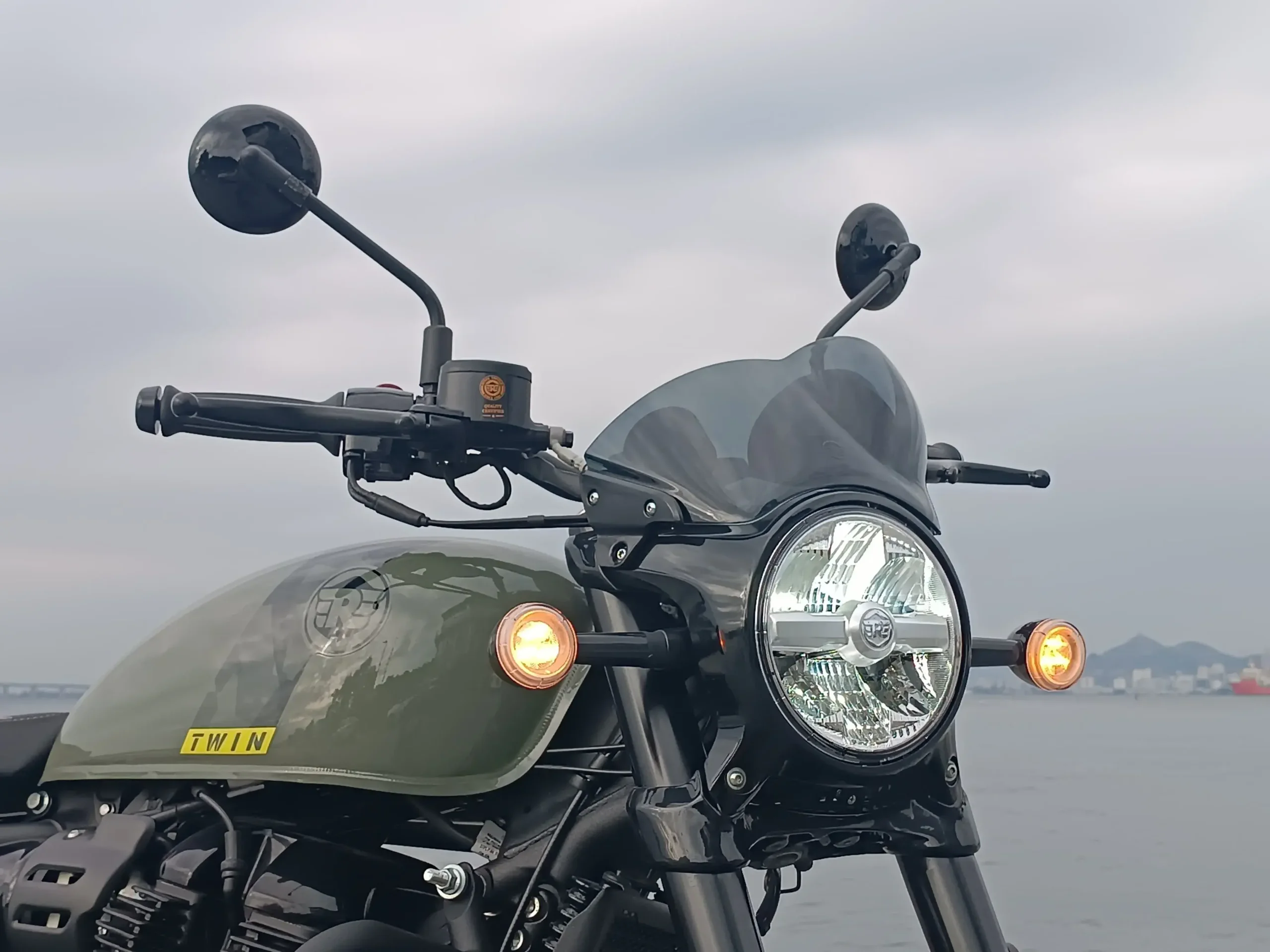 Royal Enfield Shotgun 650 (24)