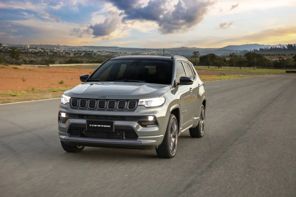 Jeep Compass tem versões com quase R$ 100 mil de diferença