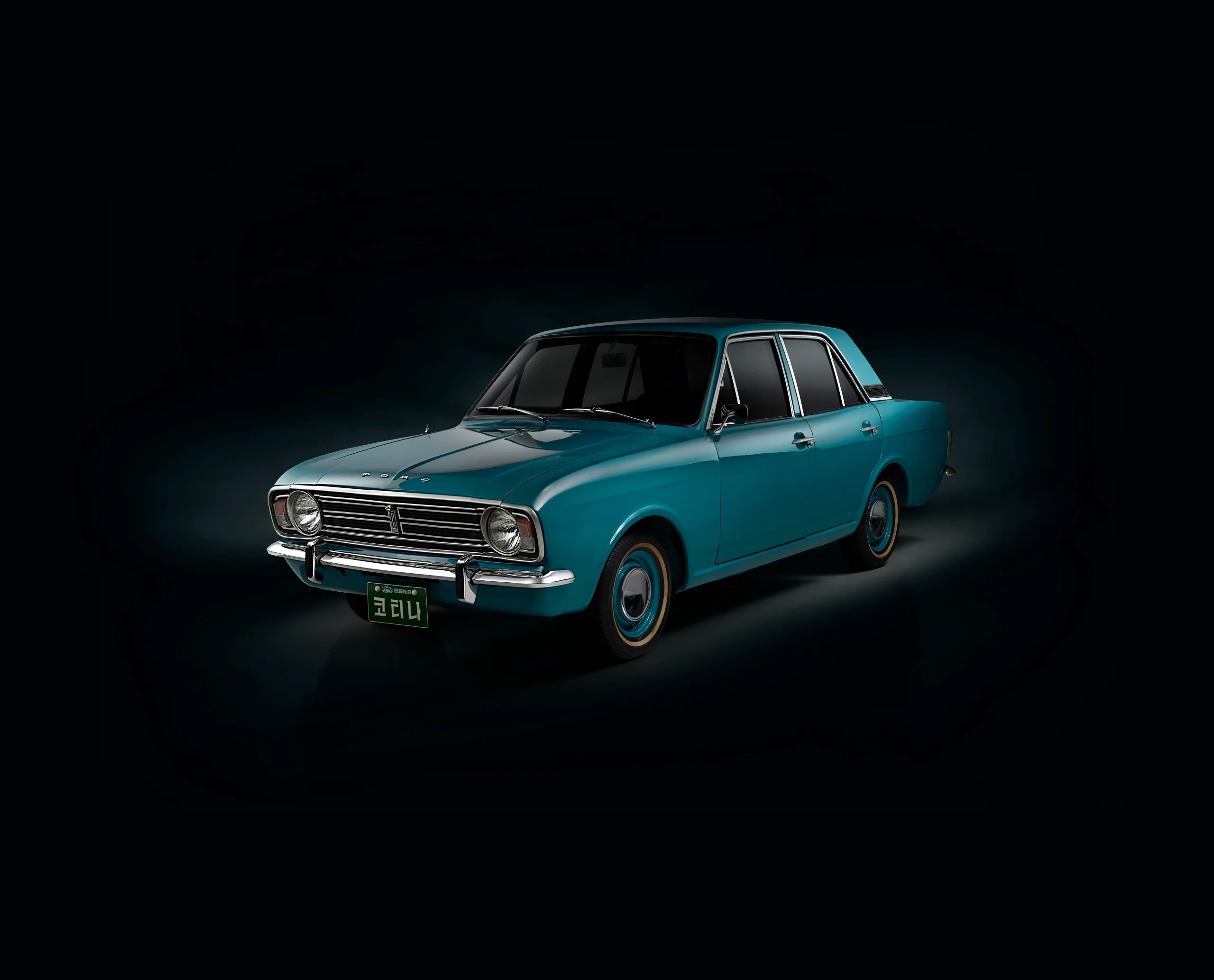 Ford Hyundai Cortina 4 Door Sedan 2