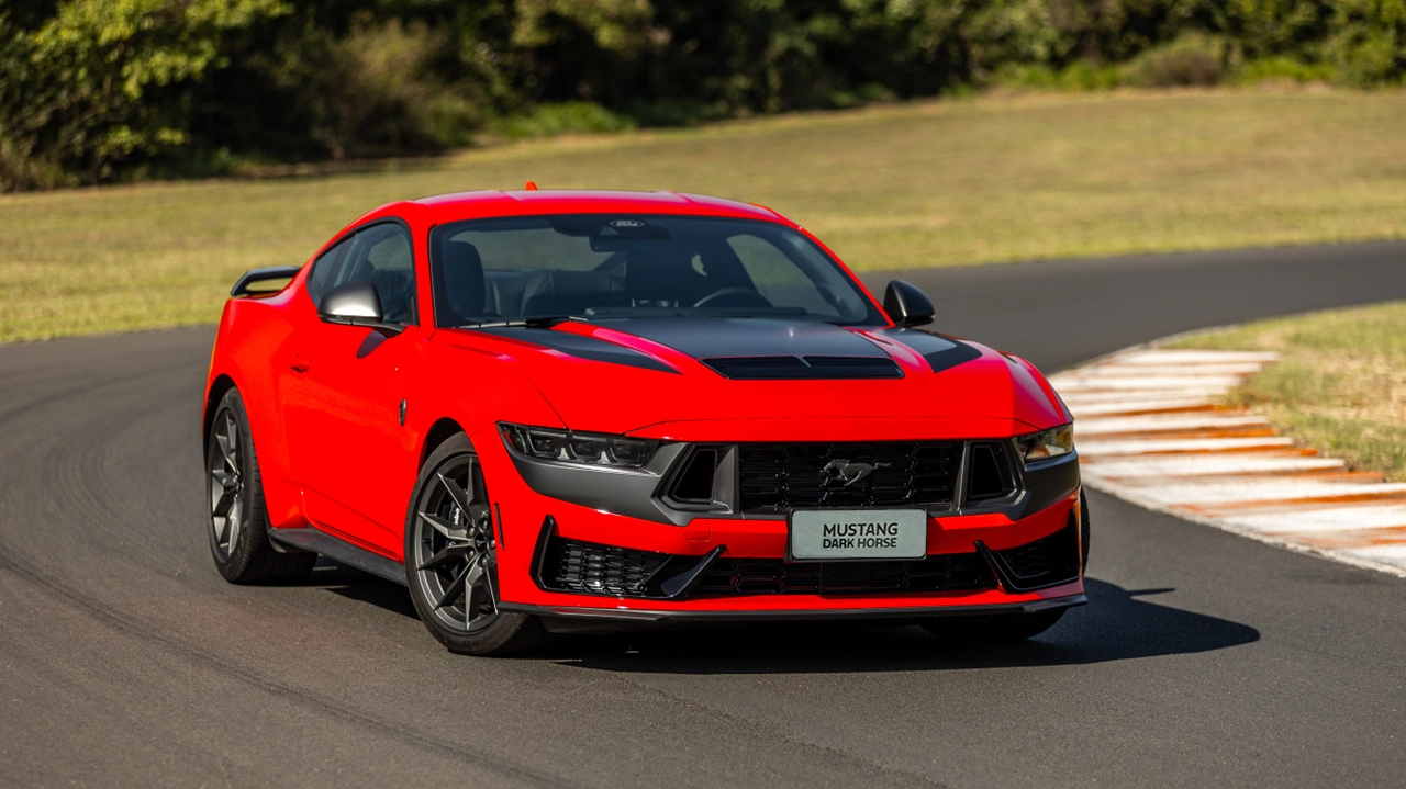 Ford lança o Mustang Dark Horse