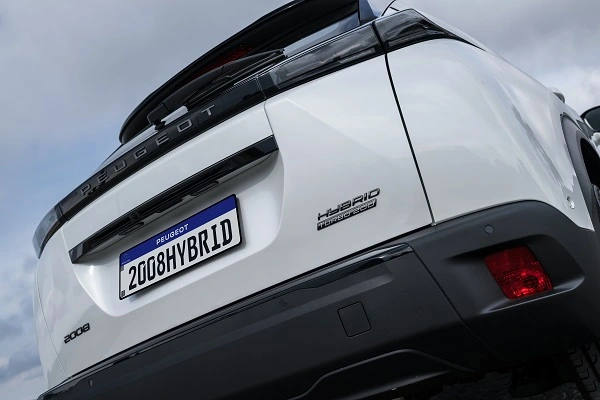 Peugeot 2008 Hybrid 2026