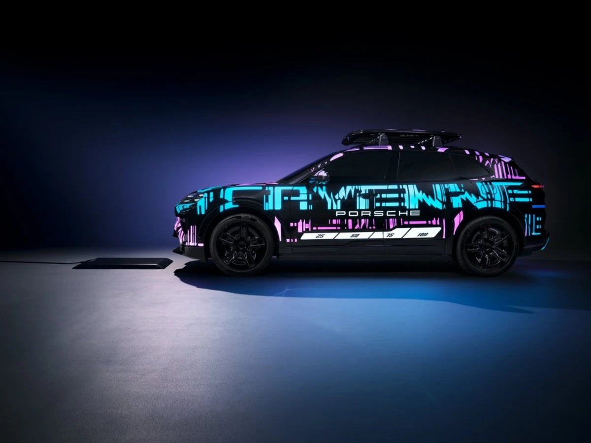 Porsche Cayenne elétrico terá sistema de carregamento igual ao de smartphones